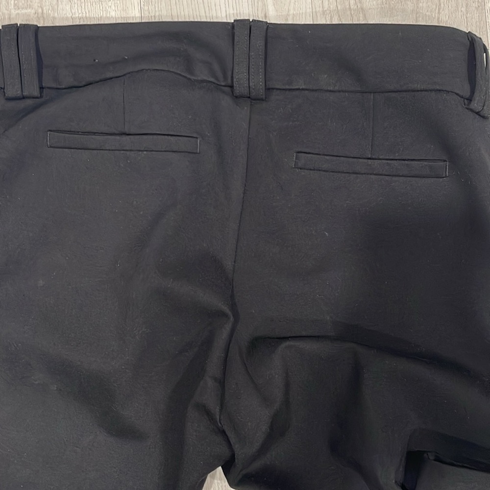 Black Capris with Tailored Fit and Smooth Fabric - Picture 4 of 4